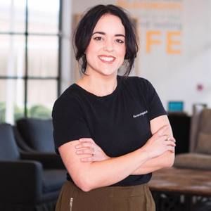 Meet your Posher, Maddie